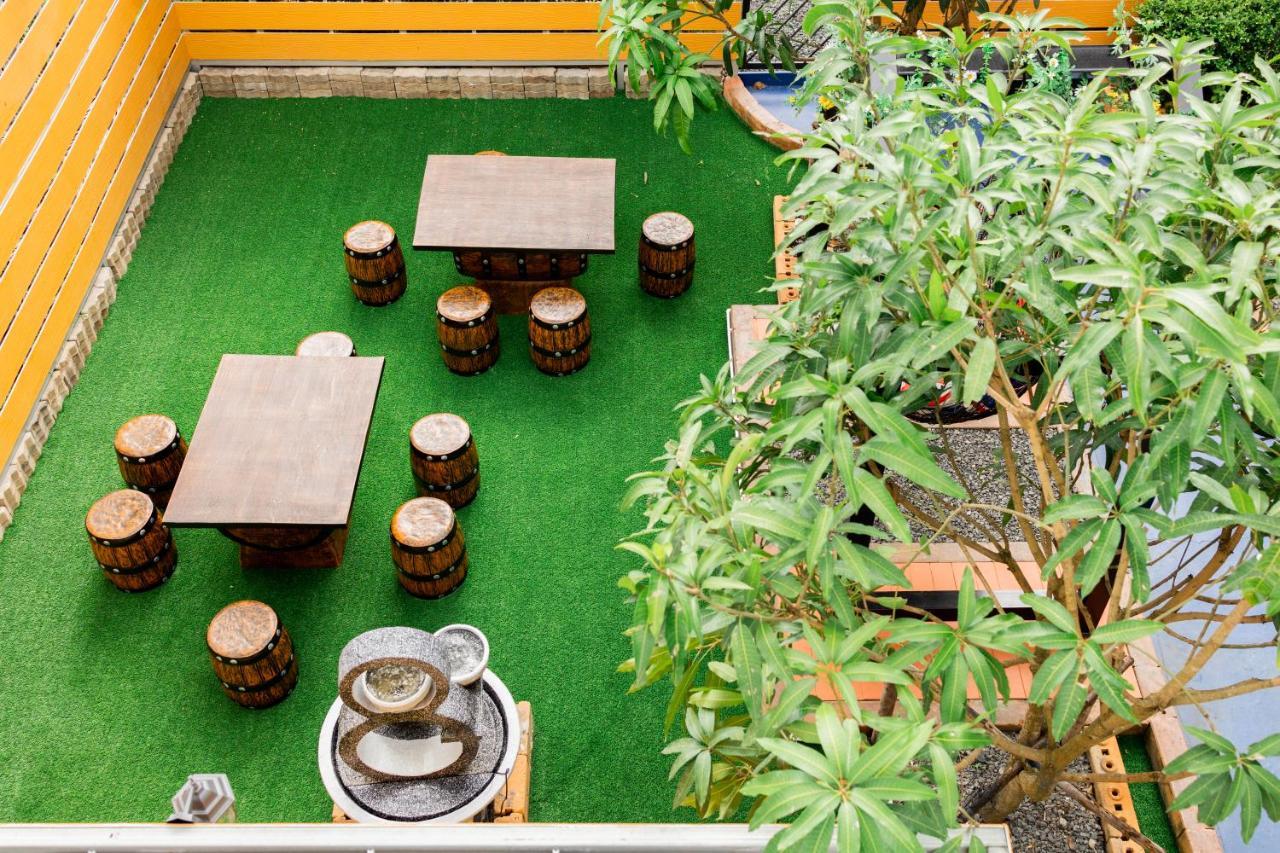 Marco Polo Phuket Poshtel & Bistro Hostel Εξωτερικό φωτογραφία